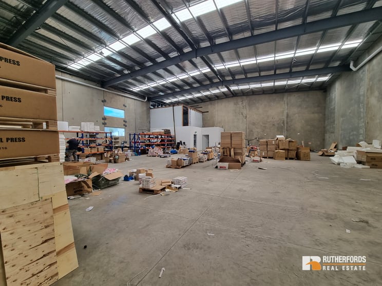 Click to view all images 1/33 Lara Way Campbellfield VIC 3061 - Image 3