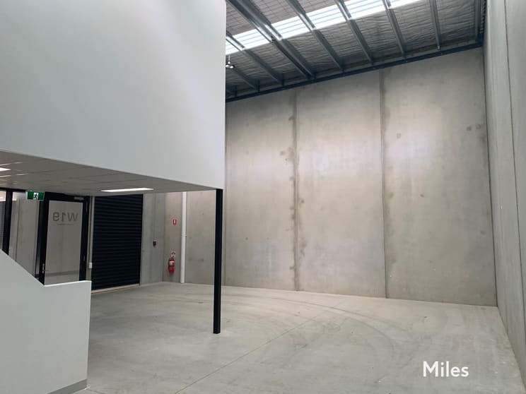 Click to view all images 19/52 Sheehan Road Heidelberg West VIC 3081 - Image 3