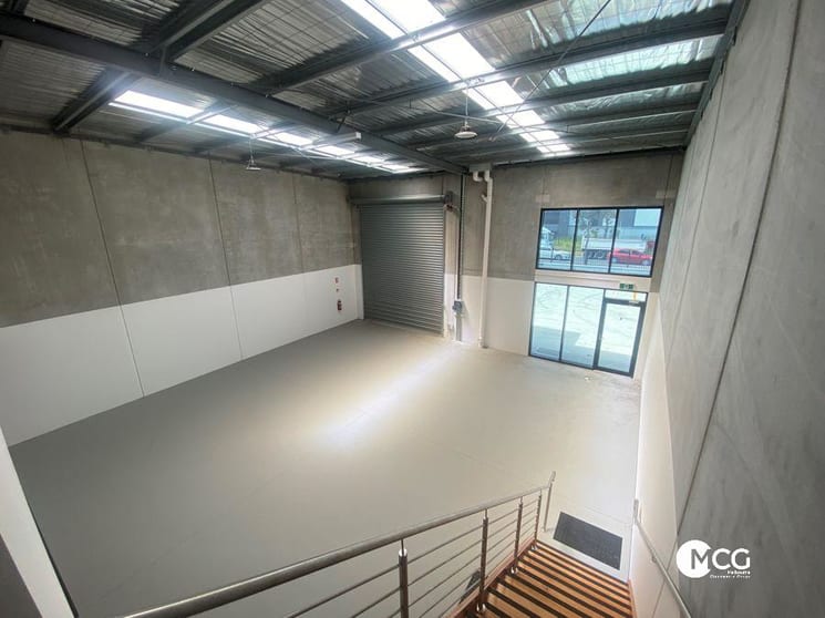 Click to view all images Unit 2/1 Dunmore Drive Truganina VIC 3029 - Image 3
