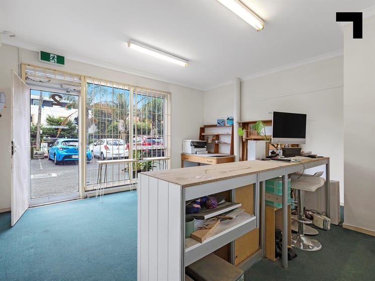 Click to view all images 2/24-28 Hampstead Road Maidstone VIC 3012 - Image 3