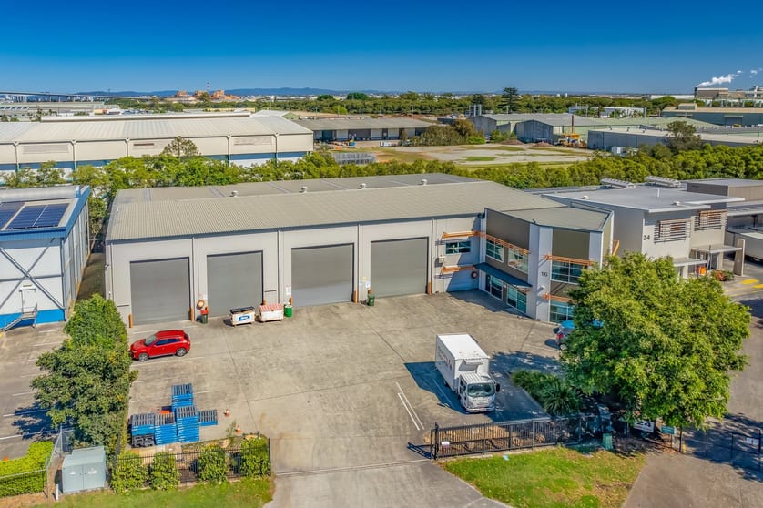 Click to view all images 16 Londor Close Hemmant QLD 4174 - Image 1