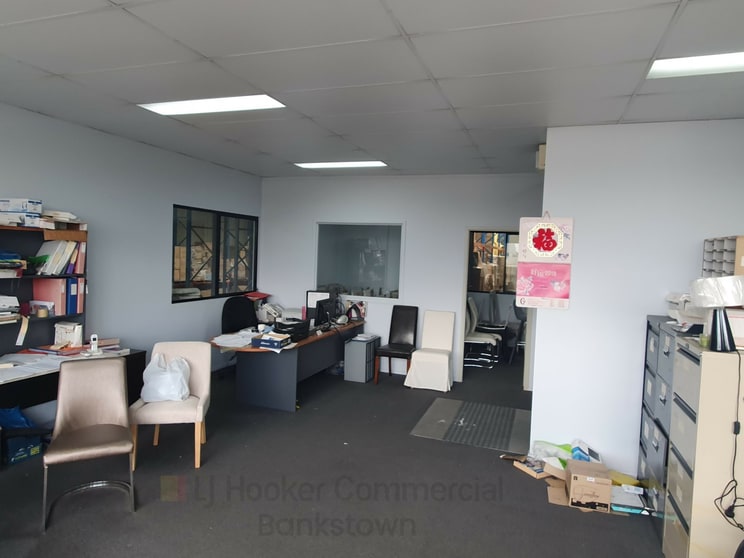 Click to view all images Wetherill Park NSW 2164 - Image 3