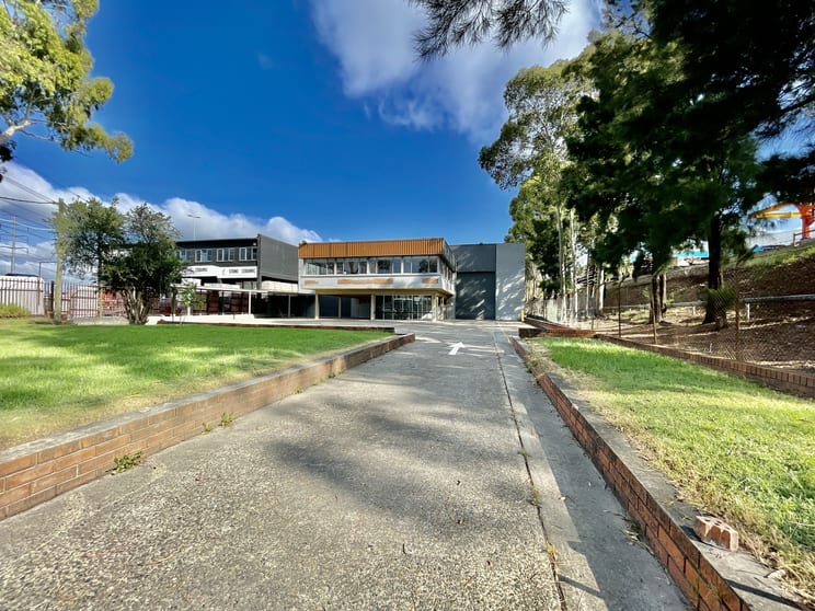 Click to view all images Smithfield NSW 2164 - Image 3