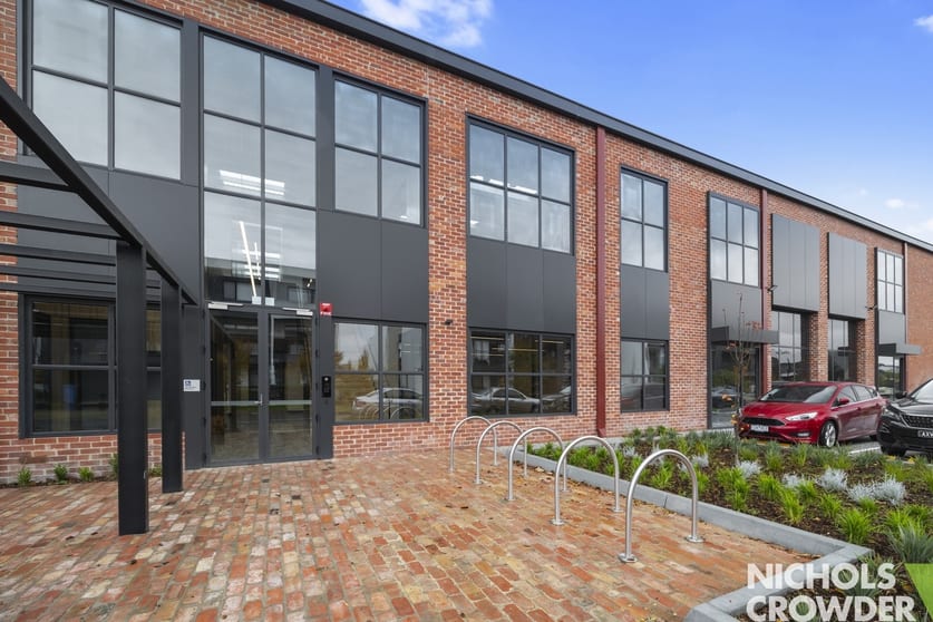 Click to view all images 1/33 Ambrose Avenue Cheltenham VIC 3192 - Image 1