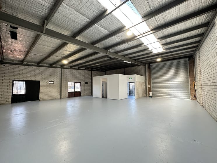 Click to view all images 1/26 Macbeth Street Braeside VIC 3195 - Image 1
