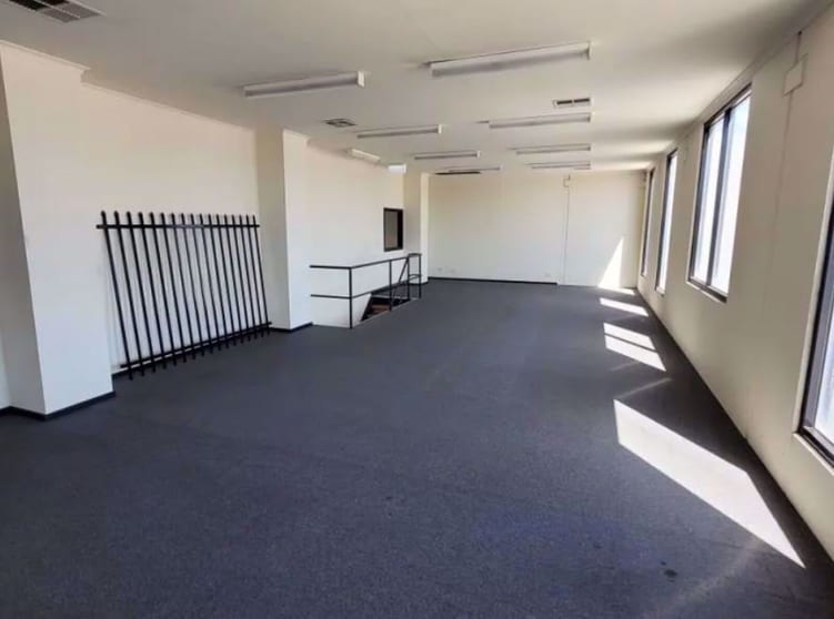 Click to view all images 69 Premier Drive Campbellfield VIC 3061 - Image 3
