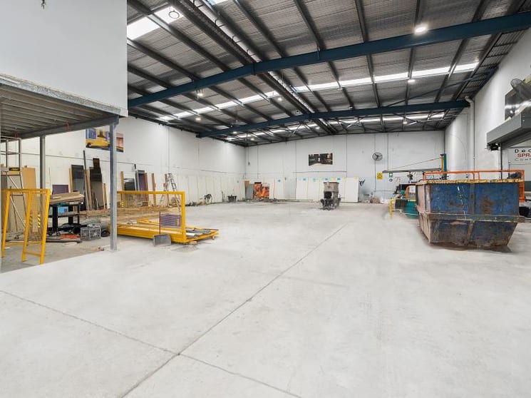 Unit 2/30-32 Artisan Road Seven Hills NSW 2147 - Image 3