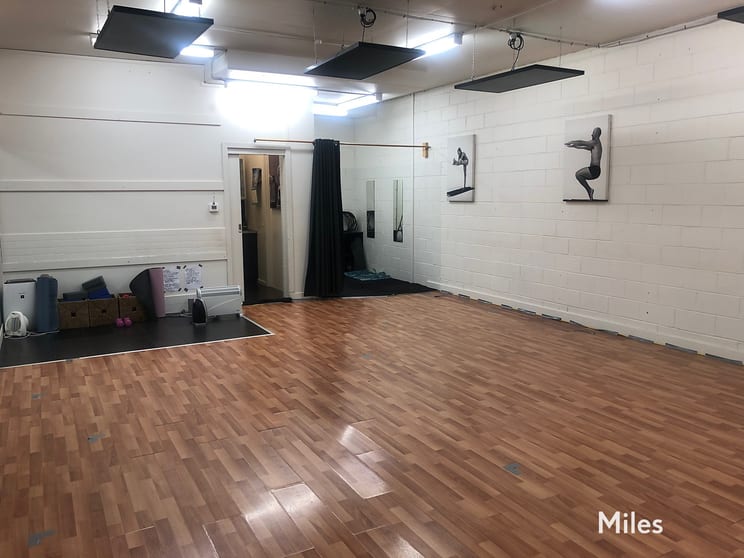 Click to view all images 6/10-18 Arthur Street Eltham VIC 3095 - Image 2