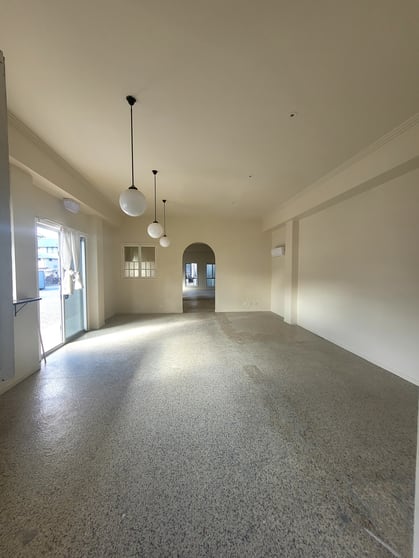 Click to view all images 7/37a Tallebudgera Creek Road Burleigh Heads QLD 4220 - Image 1