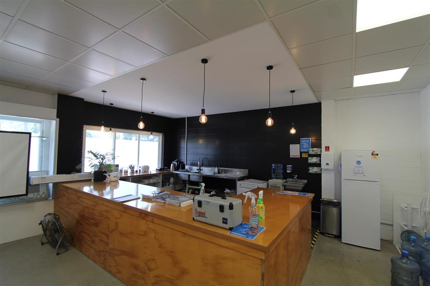 Click to view all images 848-850 Old Princes Highway Sutherland NSW 2232 - Image 3