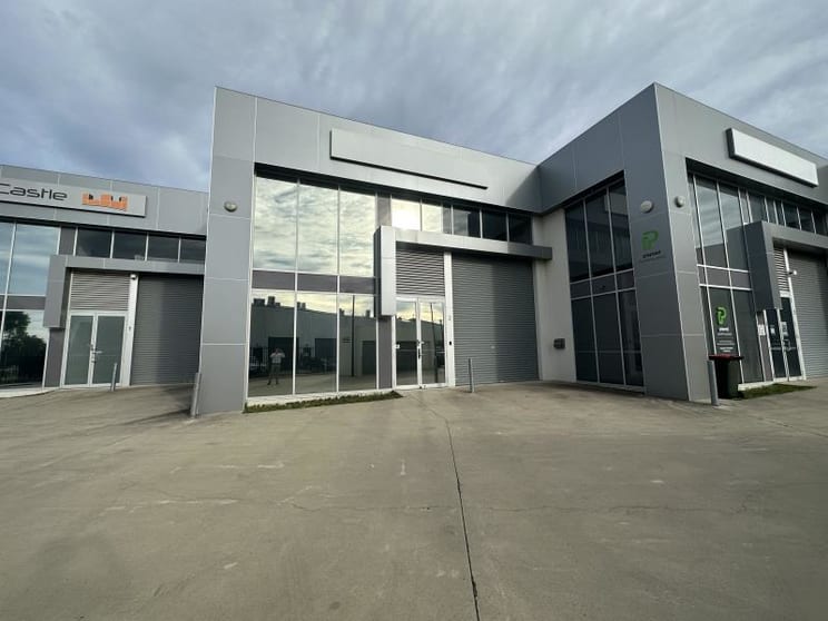 Click to view all images Unit 2/7 Beaconsfield Street Fyshwick ACT 2609 - Image 1
