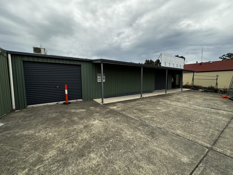 Click to view all images Shop 3/4 Turner Street Beerwah QLD 4519 - Image 2