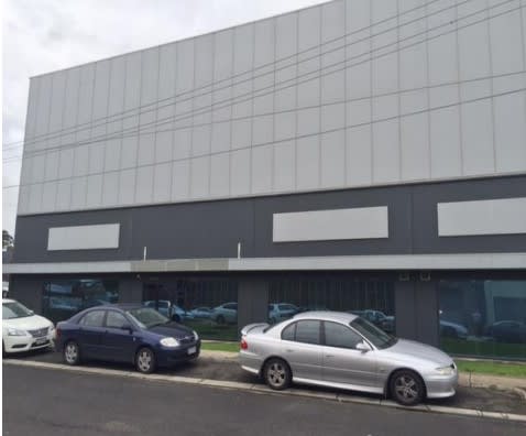Click to view all images Unit 1/661 Waterdale Road Heidelberg VIC 3084 - Image 2