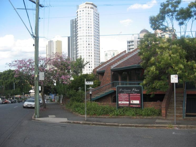 Click to view all images Suite 15/220 Boundary Street Spring Hill QLD 4000 - Image 1
