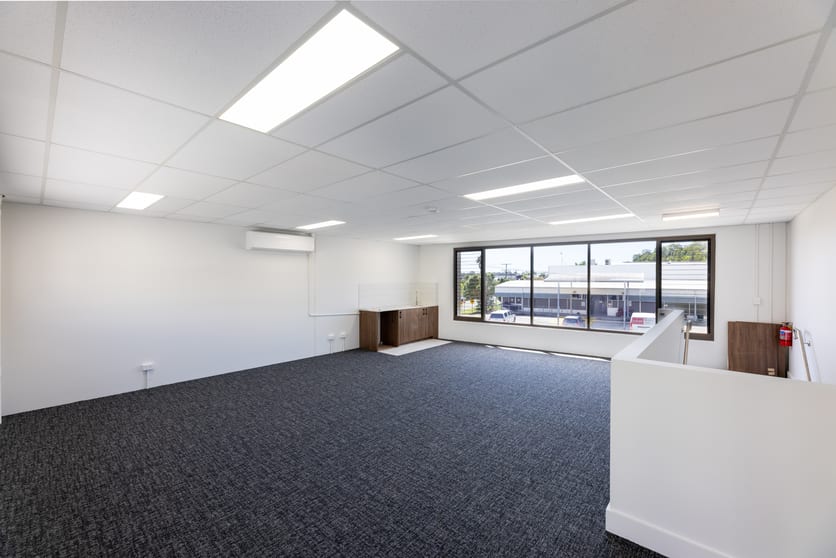 Click to view all images 2/46 Junction Road Burleigh Heads QLD 4220 - Image 3