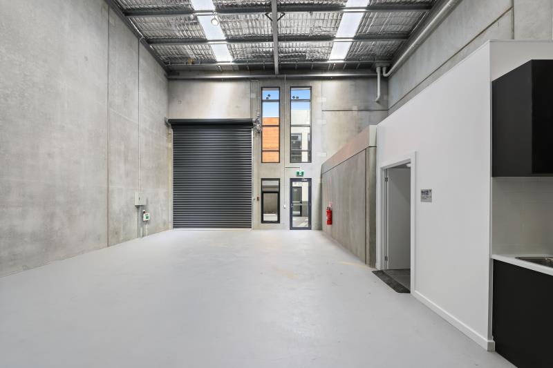 Click to view all images Unit 28, 8-14 Albert Street Preston VIC 3072 - Image 2