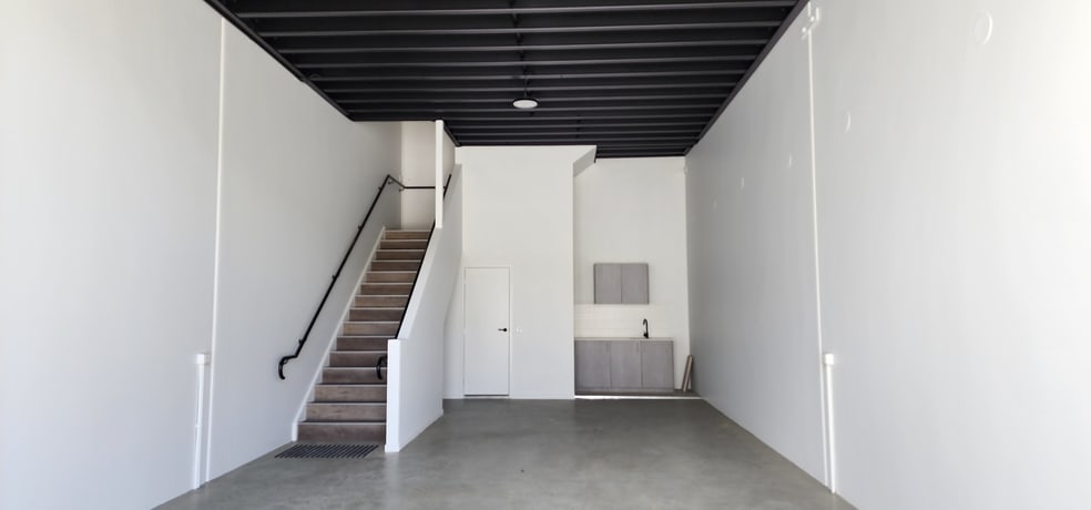 Click to view all images 9/23 Margaret Street Southport QLD 4215 - Image 3