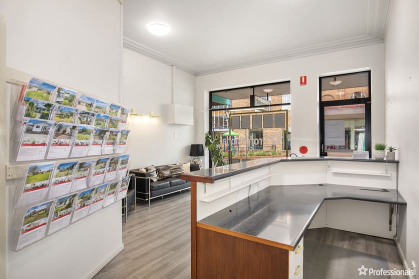 Click to view all images 127-129 Beardy Street Armidale NSW 2350 - Image 3