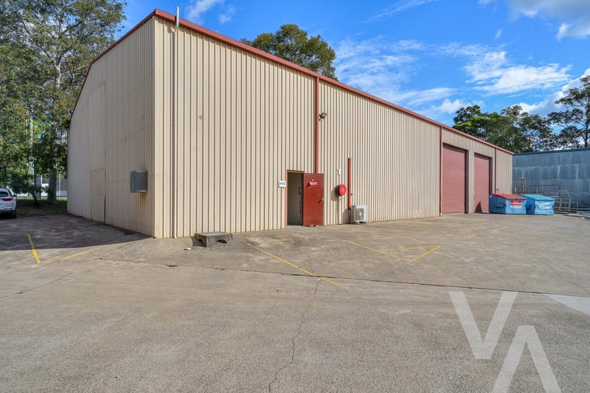 Click to view all images 2/1 Martin Drive Tomago NSW 2322 - Image 1