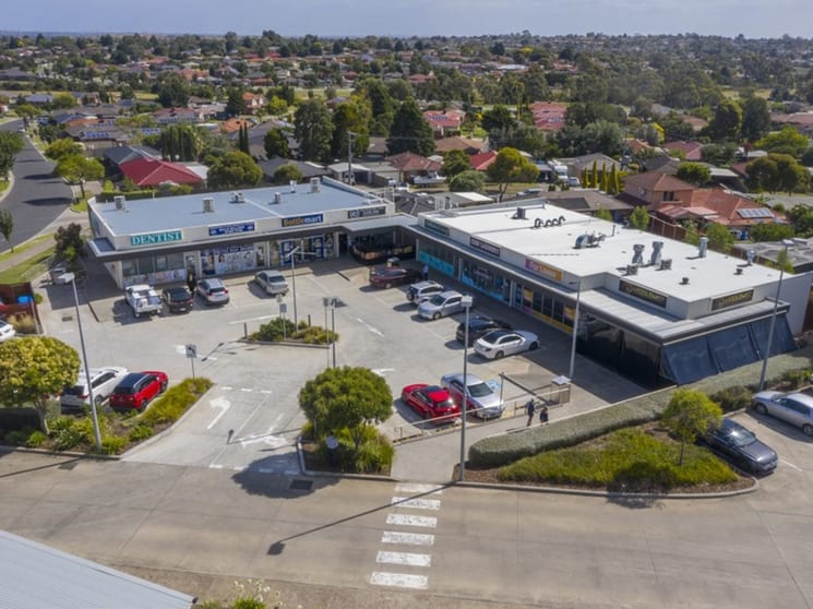 Click to view all images 4/41-43 Kirkwood Crescent Hampton Park VIC 3976 - Image 3