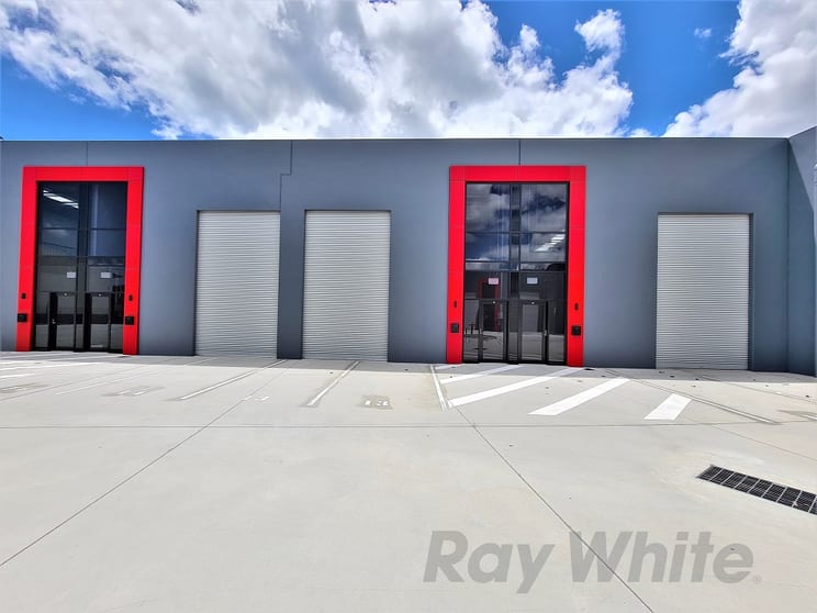 Click to view all images 13/300 Lavarack Avenue Pinkenba QLD 4008 - Image 2