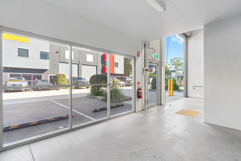 Click to view all images 3/18 Wurrook Circuit Caringbah NSW 2229 - Image 3