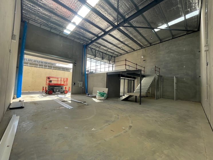 Click to view all images 17 Smith Street Emu Plains NSW 2750 - Image 3