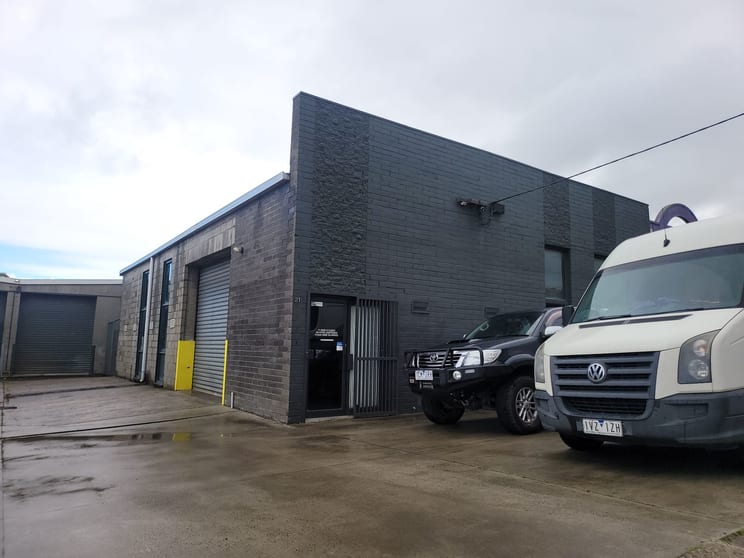 Click to view all images 3+4/19-21 Pickett Street Dandenong VIC 3175 - Image 1