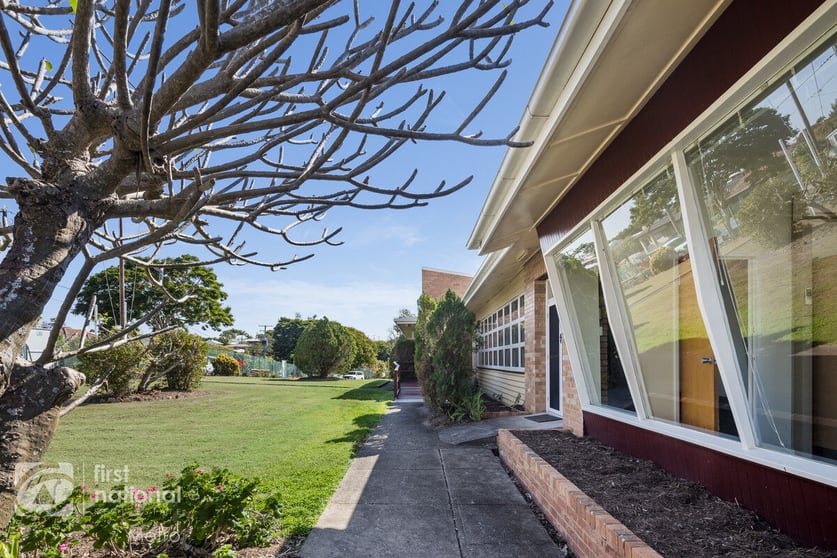 Click to view all images 1.1/167 Hyde Road Yeronga QLD 4104 - Image 2