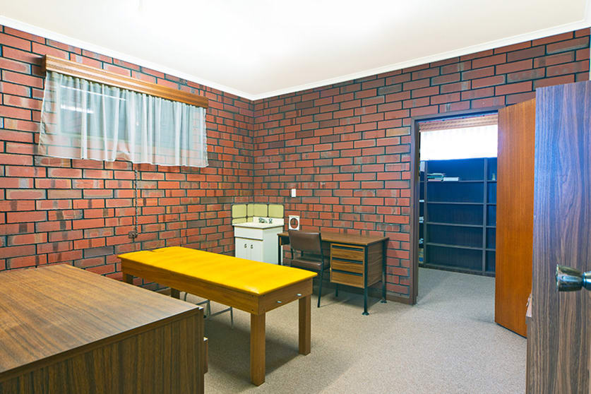 Click to view all images 440 Tapleys Hill Road Fulham Gardens SA 5024 - Image 3