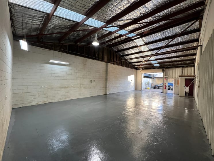 Click to view all images 6/13-15 Warraba Road North Narrabeen NSW 2101 - Image 2