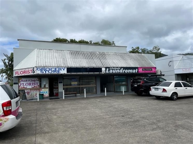 Click to view all images 2/17 BROOKS STREET Whitfield QLD 4870 - Image 2