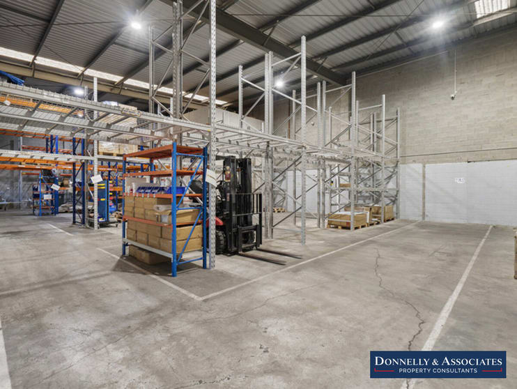 Click to view all images 4/36 Devlan Street Mansfield QLD 4122 - Image 2
