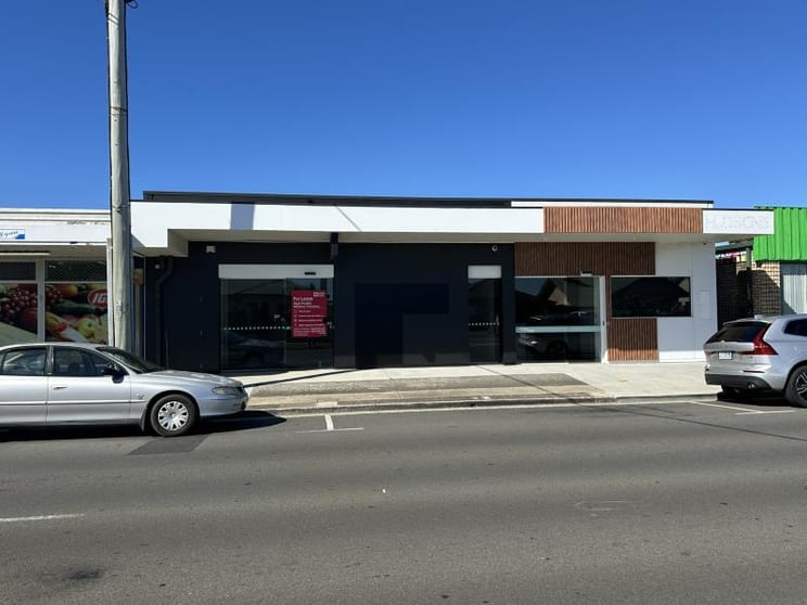 Click to view all images Shop 2/101 Oldaker Street Devonport TAS 7310 - Image 1