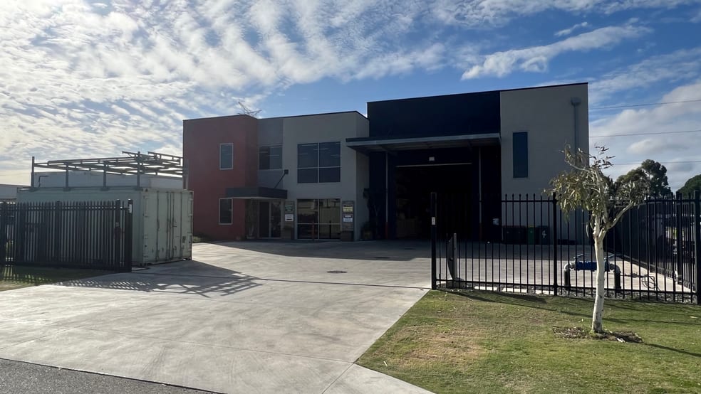 Click to view all images 78 Cutler Road Jandakot WA 6164 - Image 1