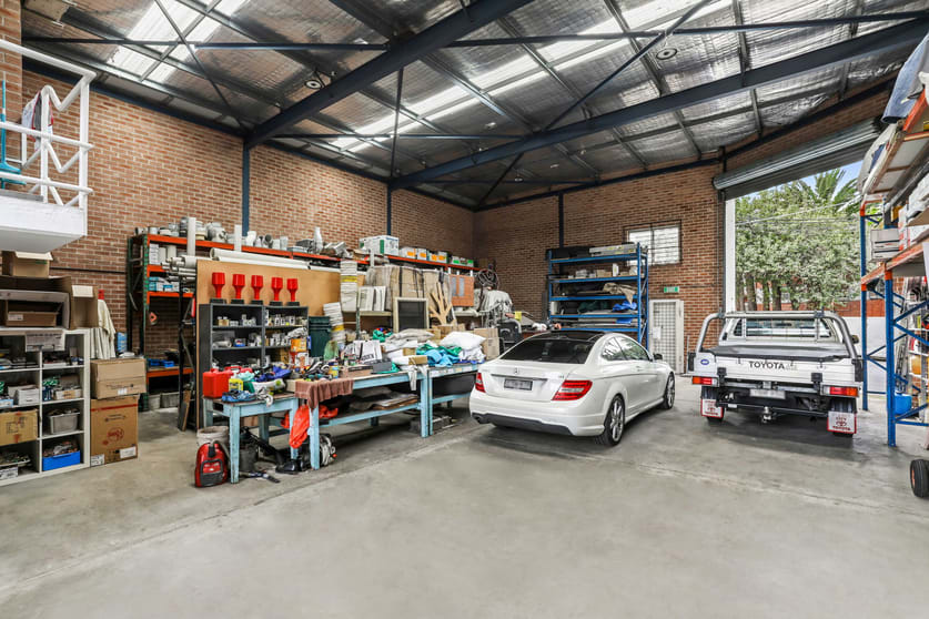 Click to view all images 4 Rochester Street Botany NSW 2019 - Image 3