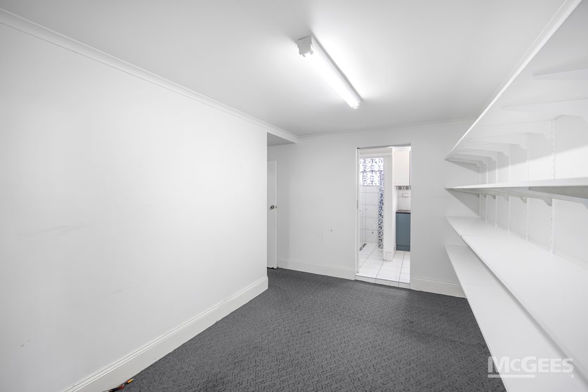 Click to view all images 1/33 Jacobsen Crescent Holden Hill SA 5088 - Image 3