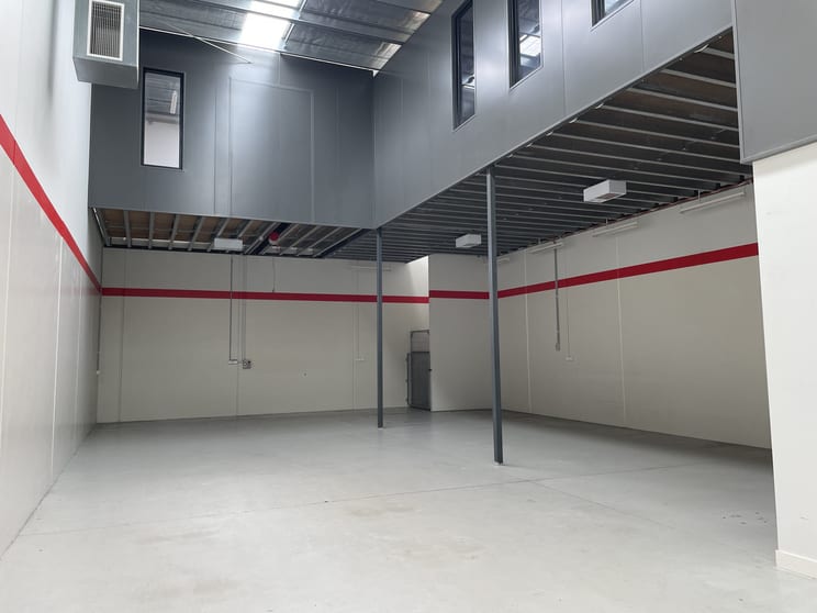 Click to view all images 4/1-5 Hamlet Street Cheltenham VIC 3192 - Image 1