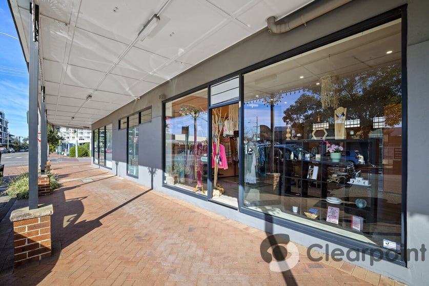 Click to view all images 203 Memorial Avenue Ettalong Beach NSW 2257 - Image 2
