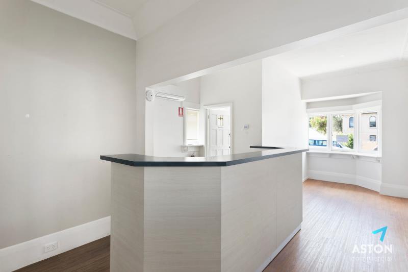 Click to view all images 35 Chapel Street St Kilda VIC 3182 - Image 3