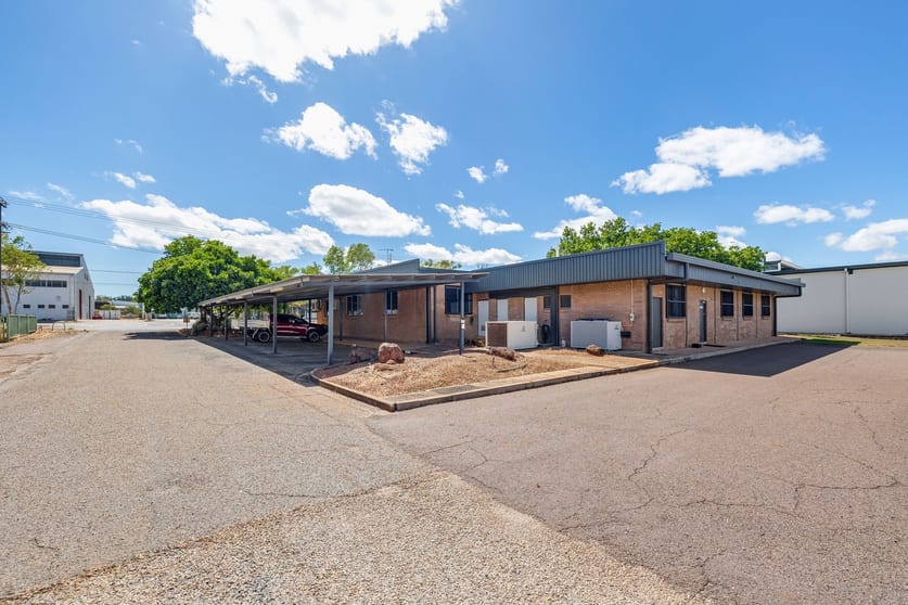 Click to view all images 110 Coonawarra Road Winnellie NT 0820 - Image 2