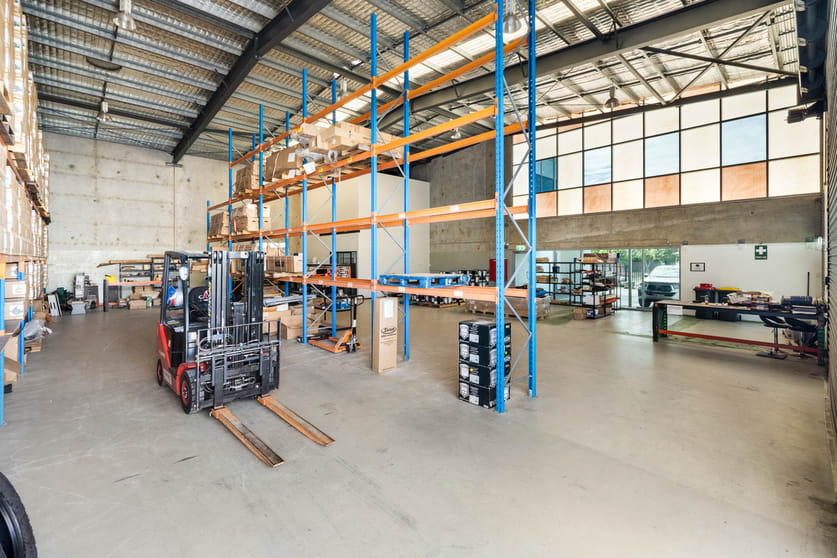 Click to view all images 19 Flinders Parade North Lakes QLD 4509 - Image 3
