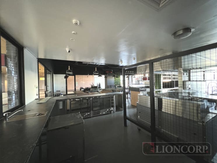 Click to view all images East Brisbane QLD 4169 - Image 3