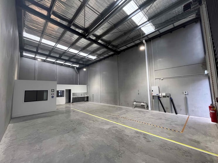Click to view all images 11/2 Thomsons Road Keilor Park VIC 3042 - Image 3