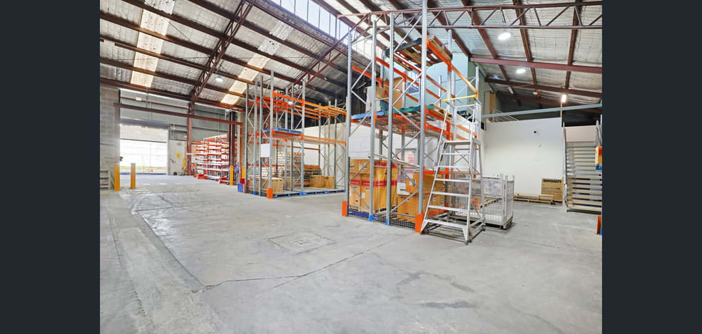 Click to view all images 21 Kenny Street Wollongong NSW 2500 - Image 3