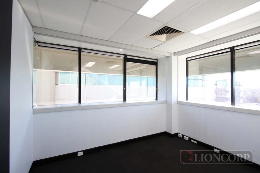 Upper Mount Gravatt QLD 4122 - Image 2