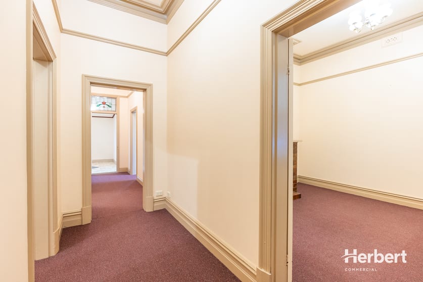 Click to view all images 6 WEHL STREET NORTH Mount Gambier SA 5290 - Image 2