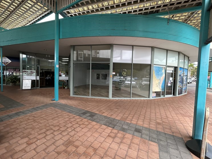 Click to view all images Shop 10 Hervey Bay Marina Urangan QLD 4655 - Image 3