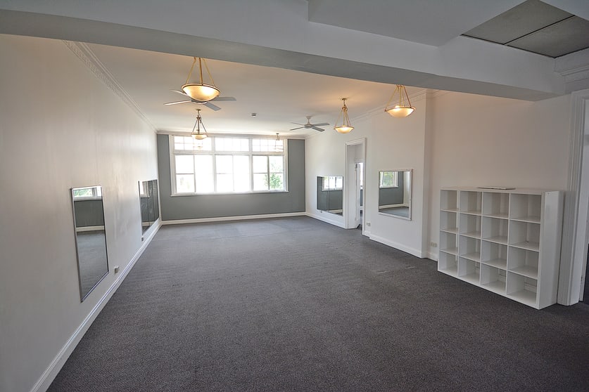 Click to view all images Shop 11/147-151 Katoomba Street Katoomba NSW 2780 - Image 3