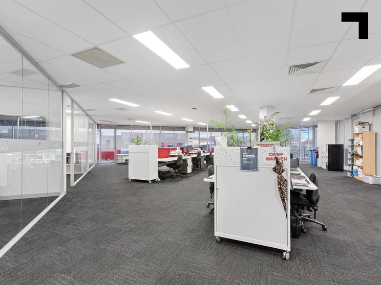 Click to view all images 797 Plenty Road South Morang VIC 3752 - Image 2
